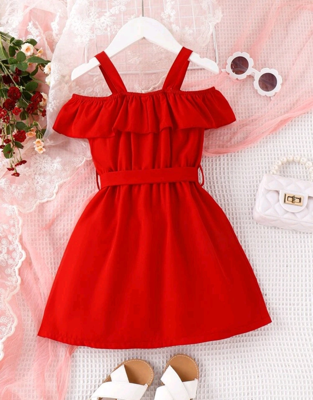 Vestido mangas caídas con cinturón