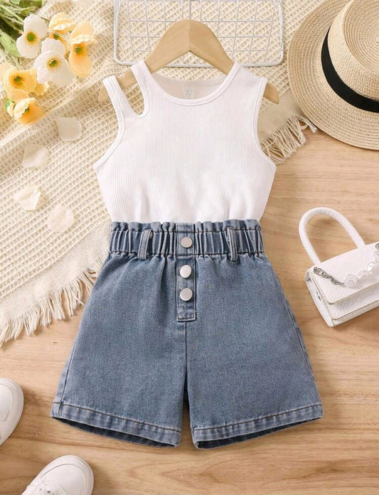 Blusa monocromática+ short de Jeans