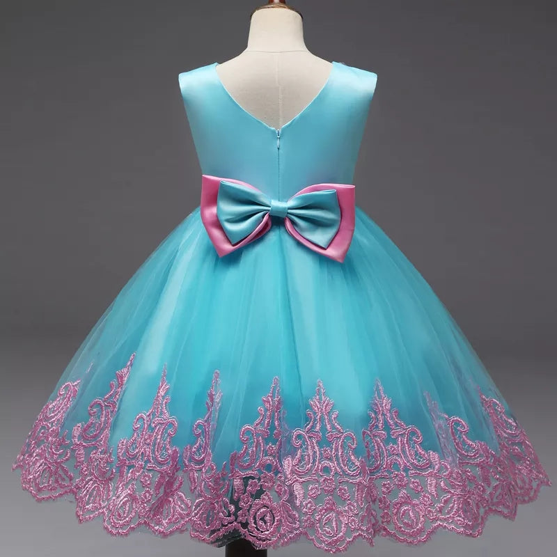 Vestido elegante con encaje de flores