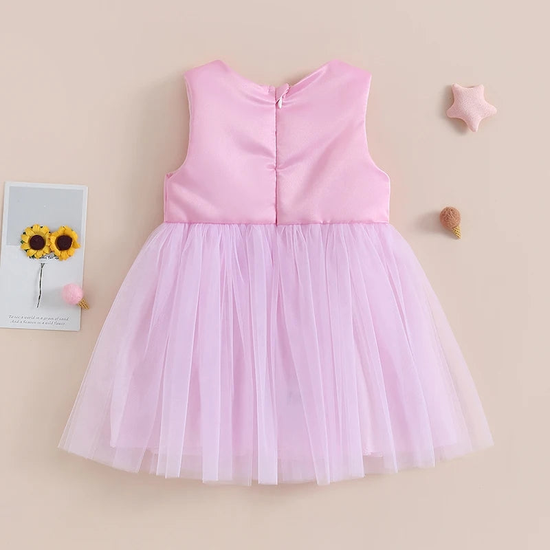 Vestido elegante con encaje de perlitas y tul