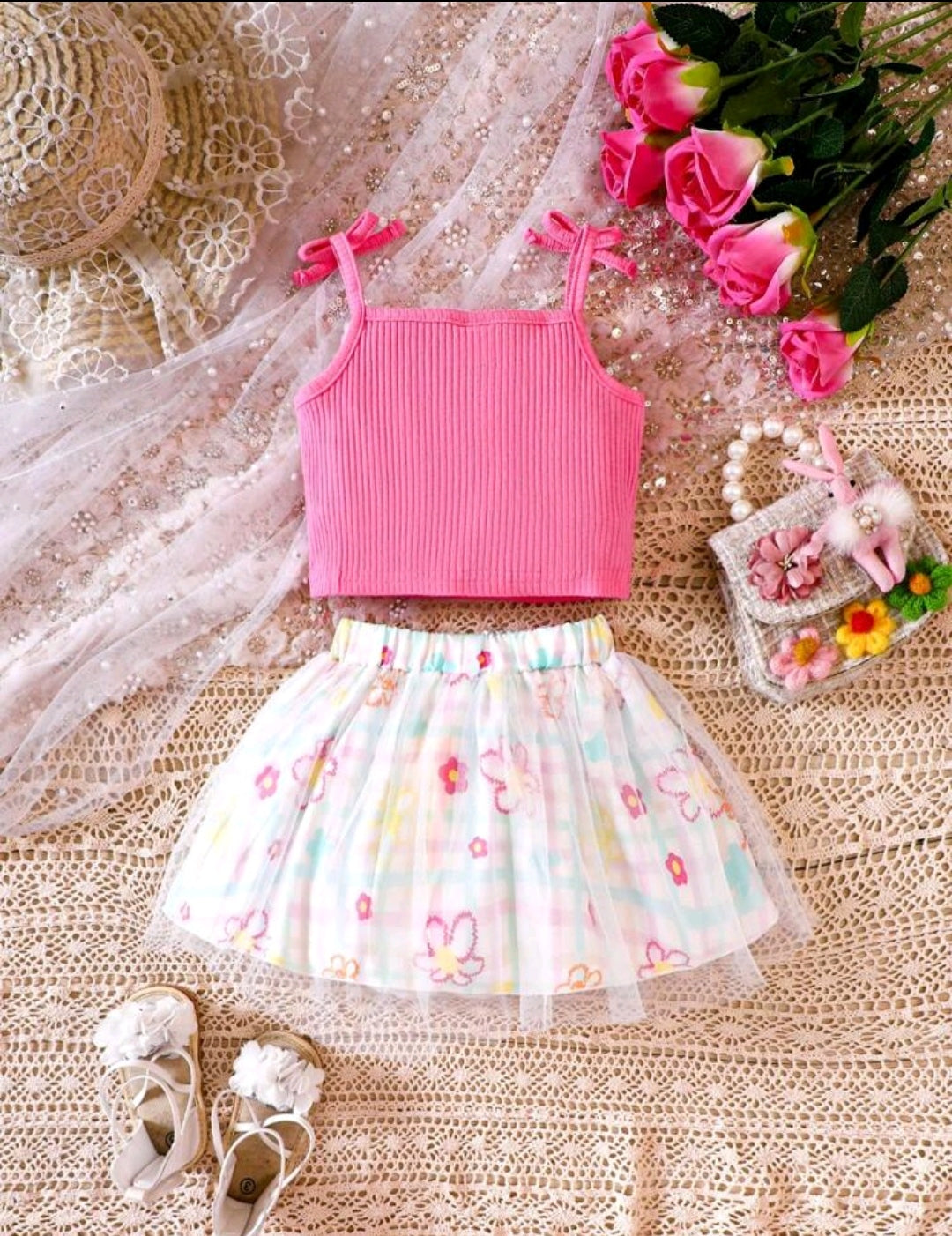 Blusa de tirantes + falda de floral
