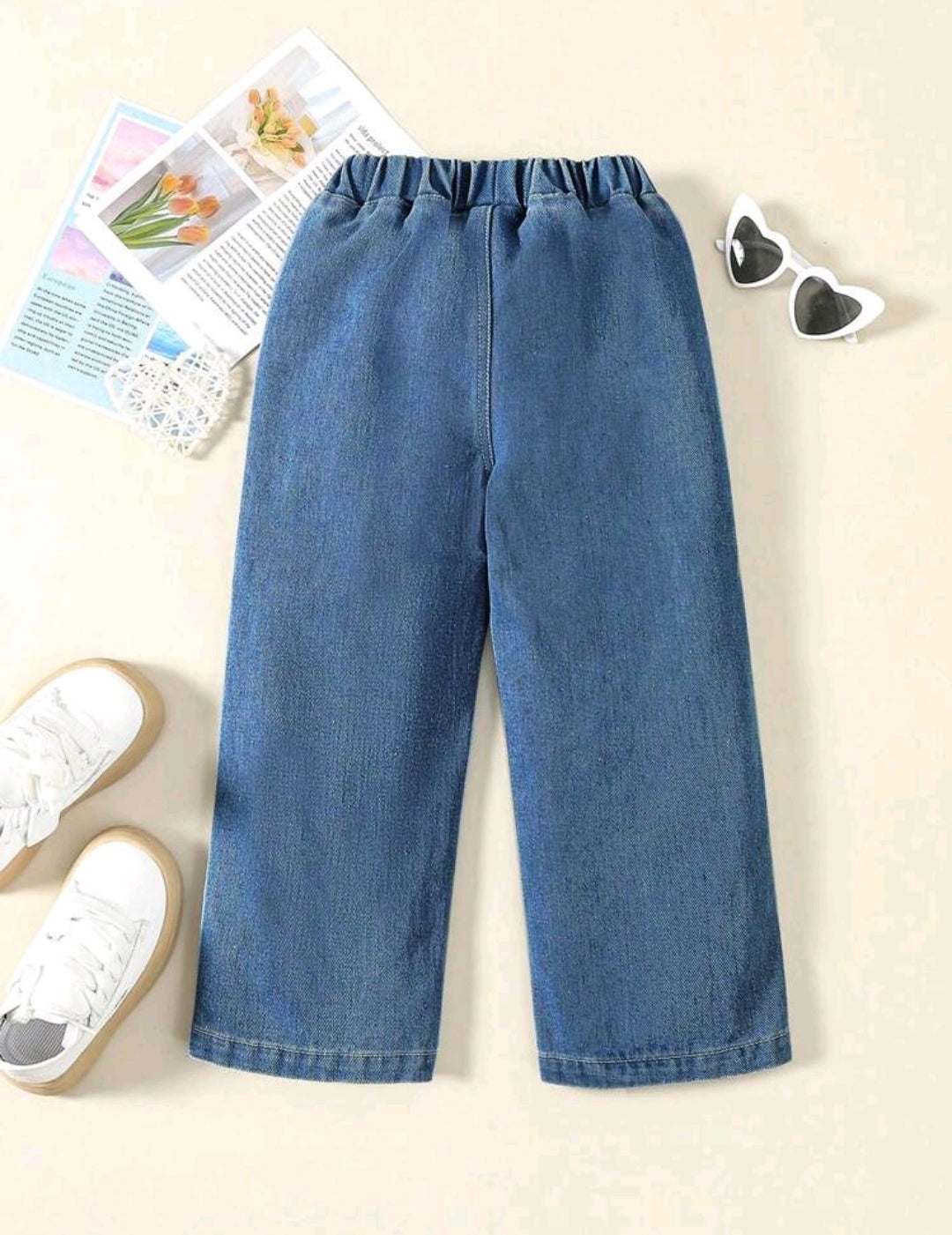 Pantalón de jeans con bordados