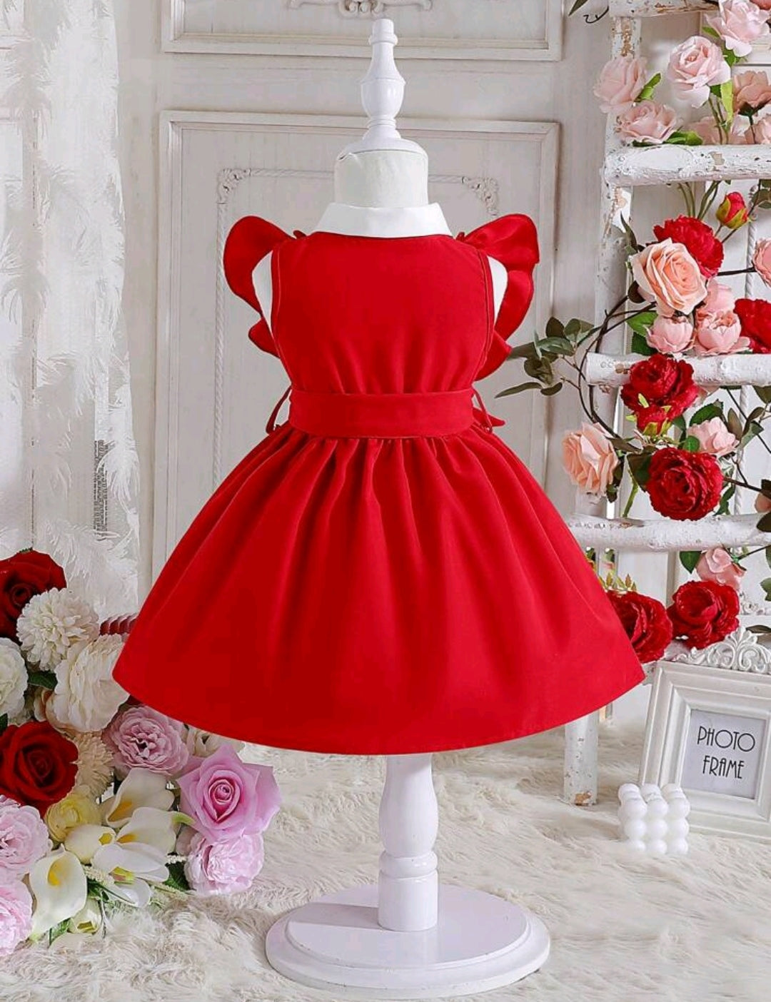 Vestido bebé con cuello y cinturón