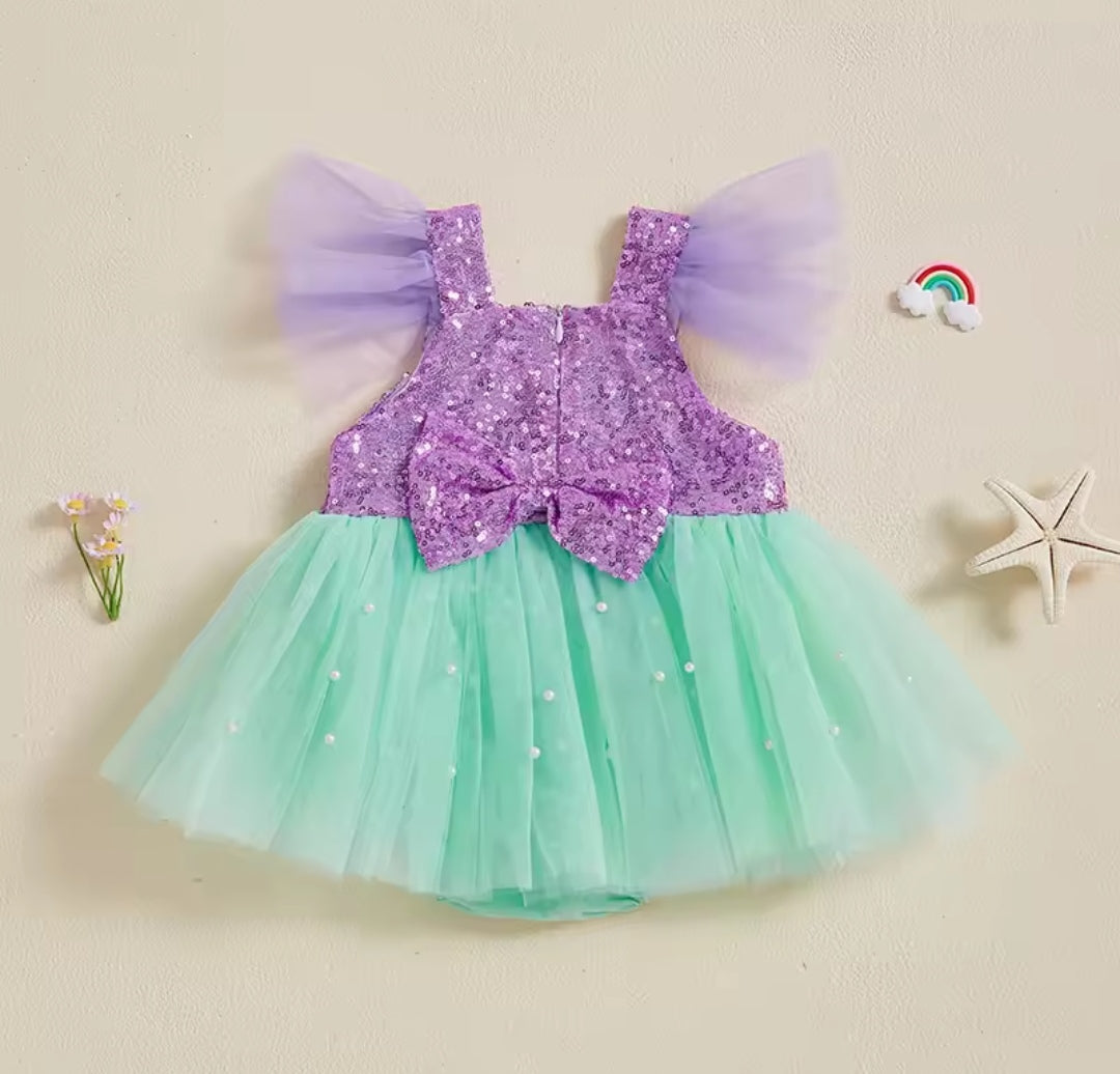 Body vestido con tul, perlitas y lentejuelas