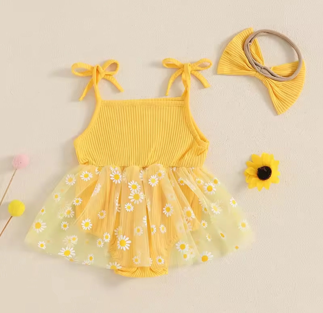 Body vestido con diseño de margaritas