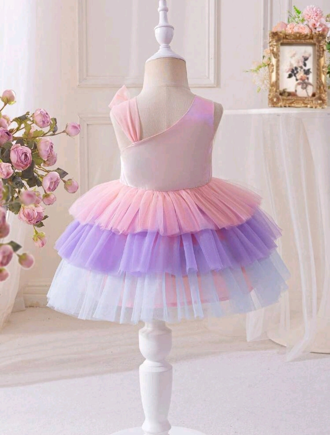 Vestido elegante mangas asimétrica, multicolor