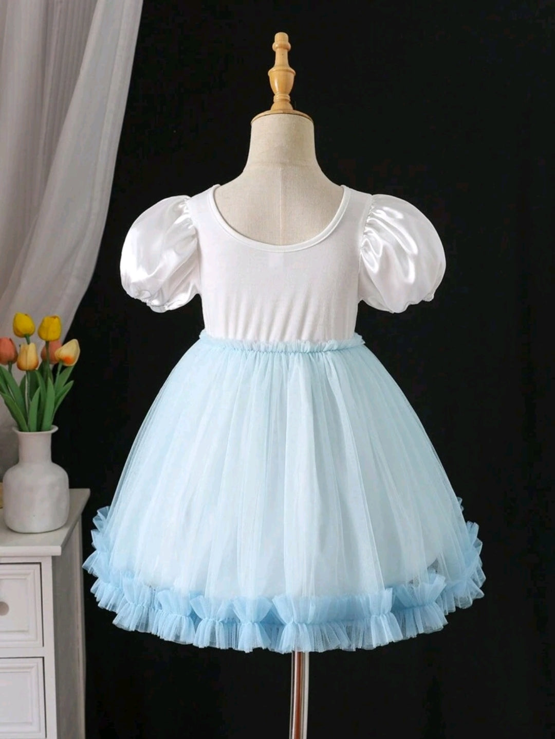 Vestido de princesa con mangas abullonadas