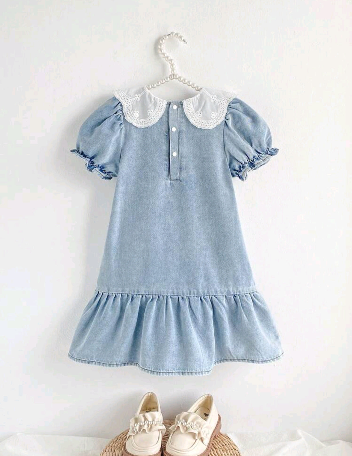 Vestido de Jeans con mangas y cuello de broderie