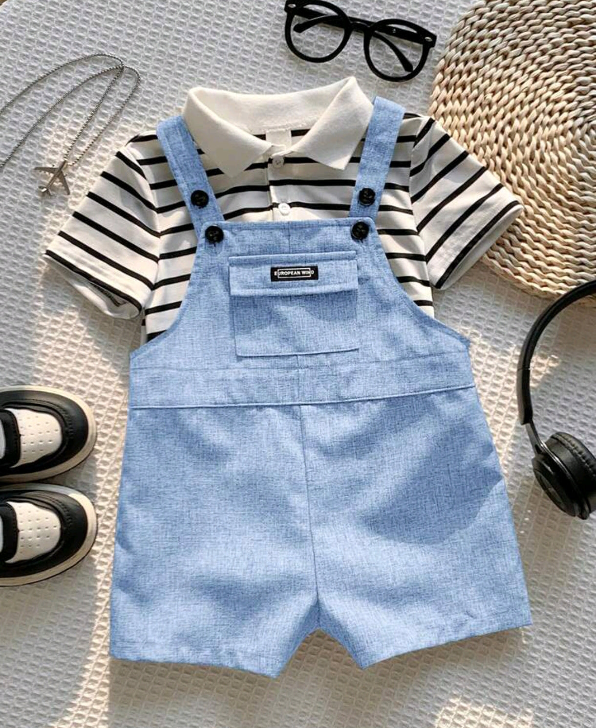 Camisa a rayas + jardinera