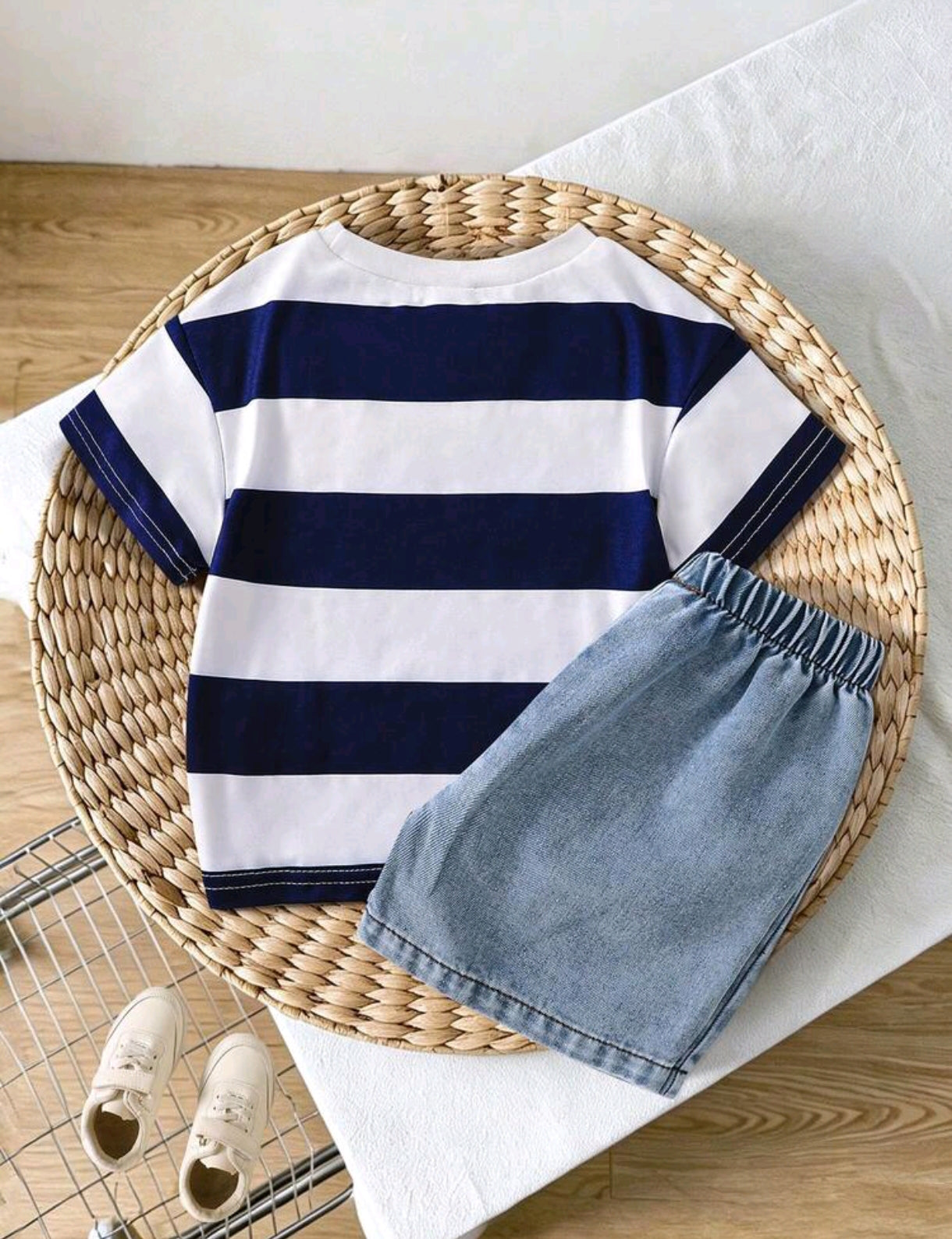 Remera a Rayas + short de Jeans