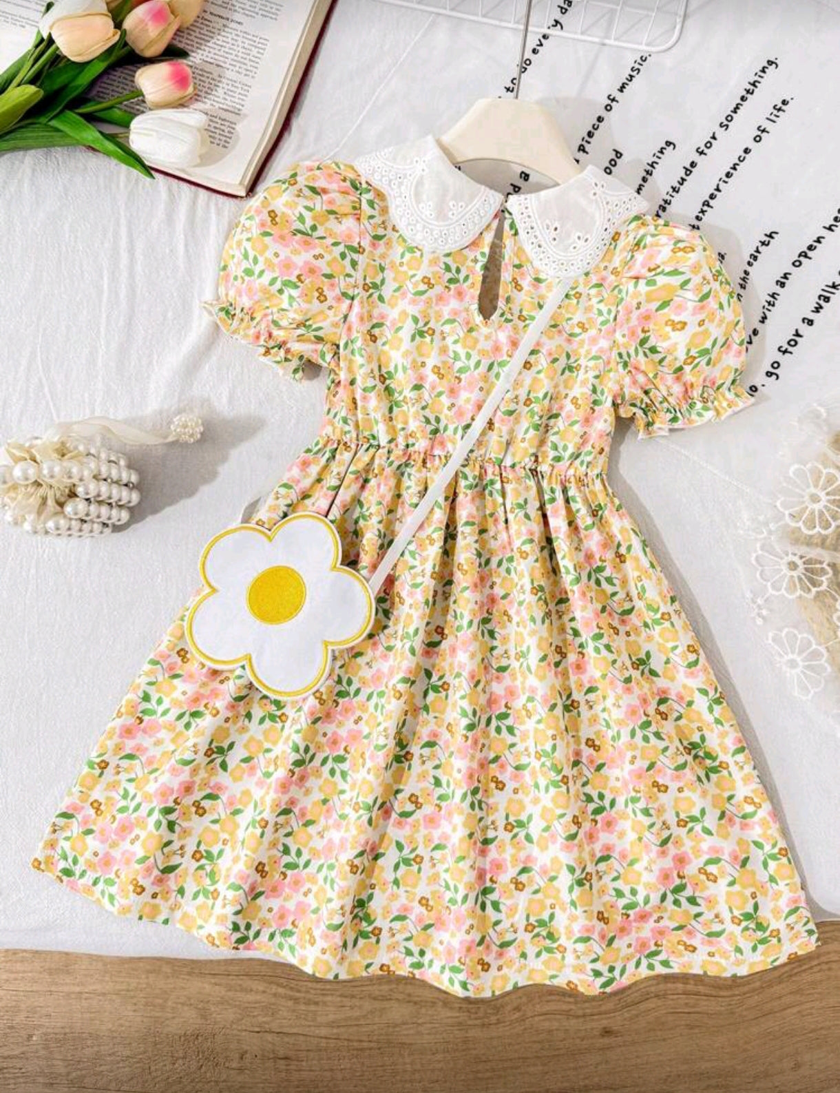 Vestido floral de mangas abullonadas