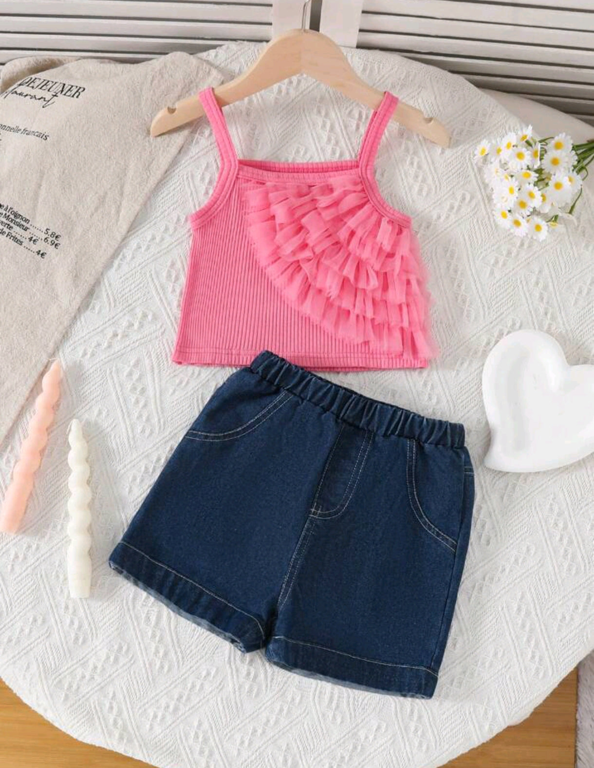 Blusa con tiritas + short de jeans