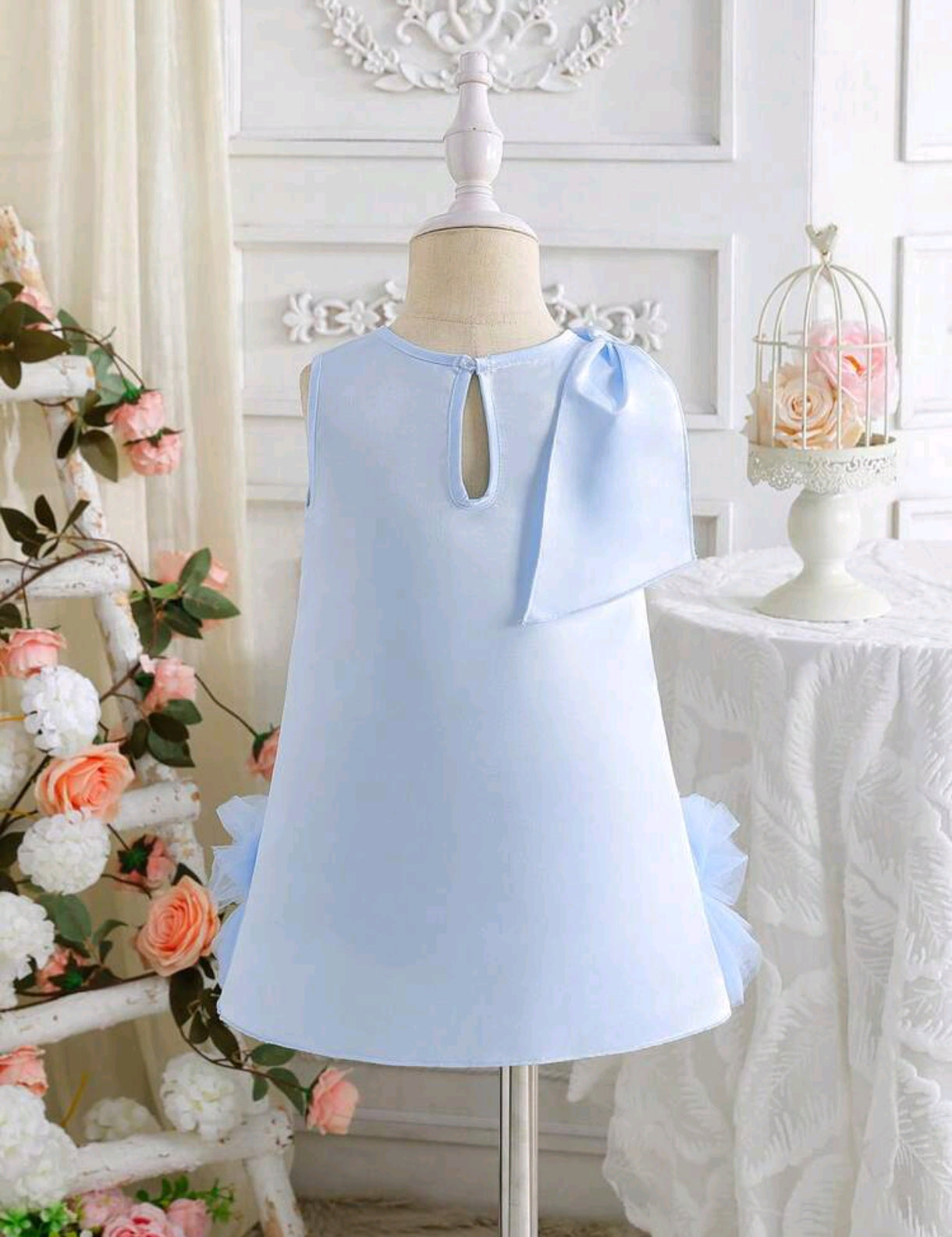 Vestido Bebé chic con moño en el hombro