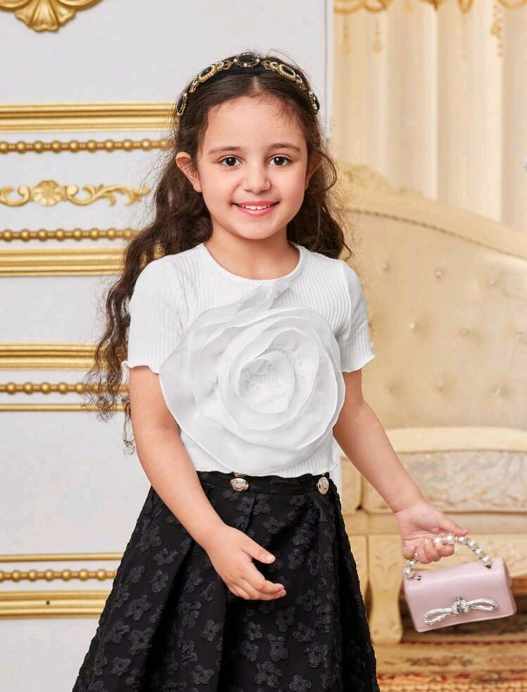 Blusa con detalles en flor 3D