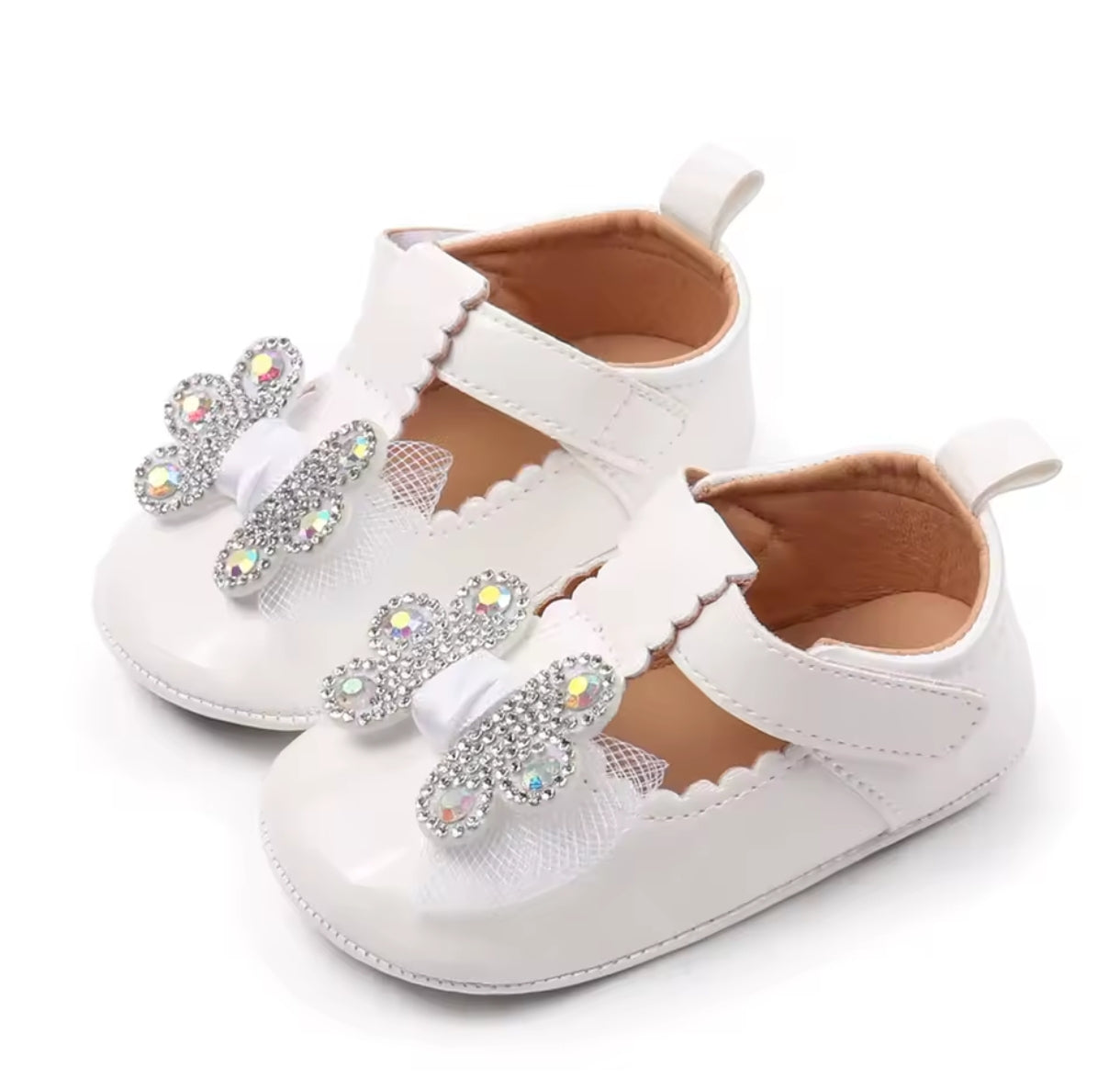 Acc. Zapato con detalles en brillos