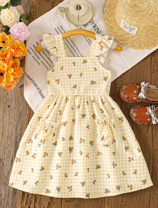 Vestido fresco con estampado de frutas