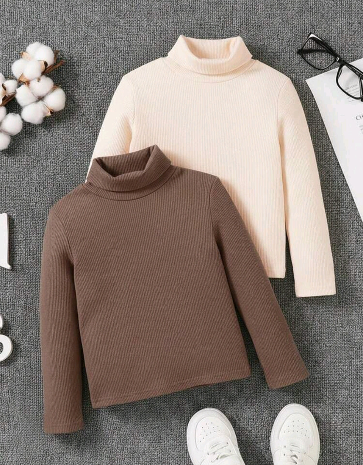 Mangas largas acanaladas con cuello