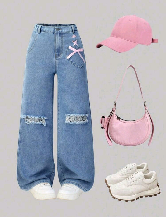 Pantalón de jeans con detalles en moño y rasgado