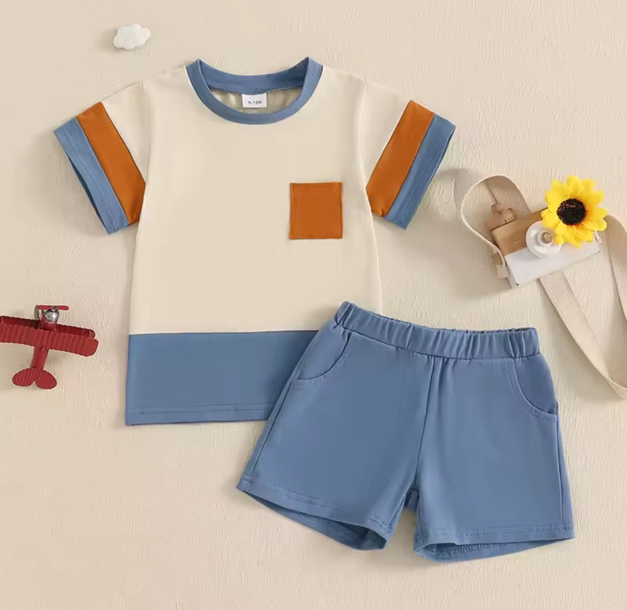 Remera con bolsillo + short