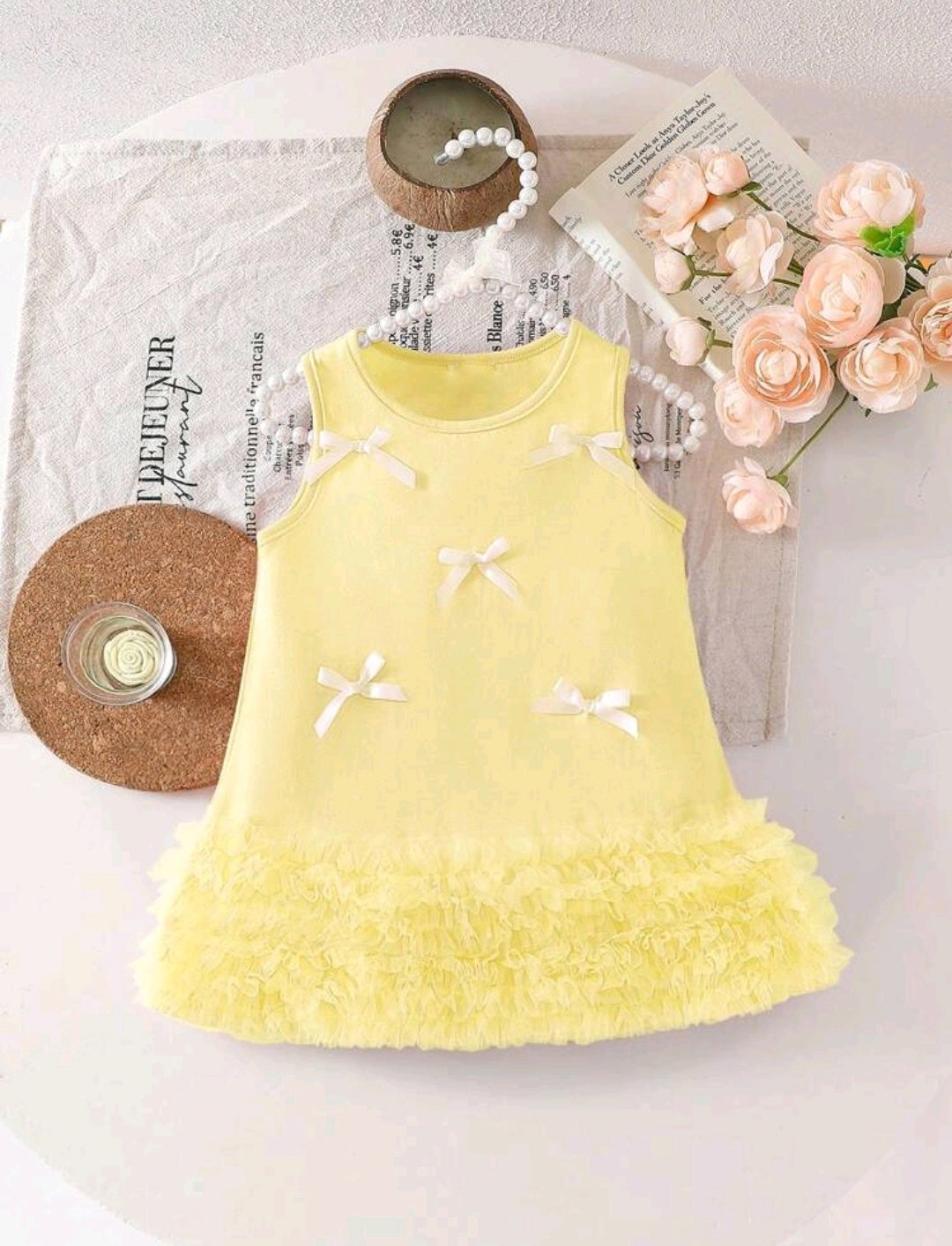 Vestido con detalles en moñito