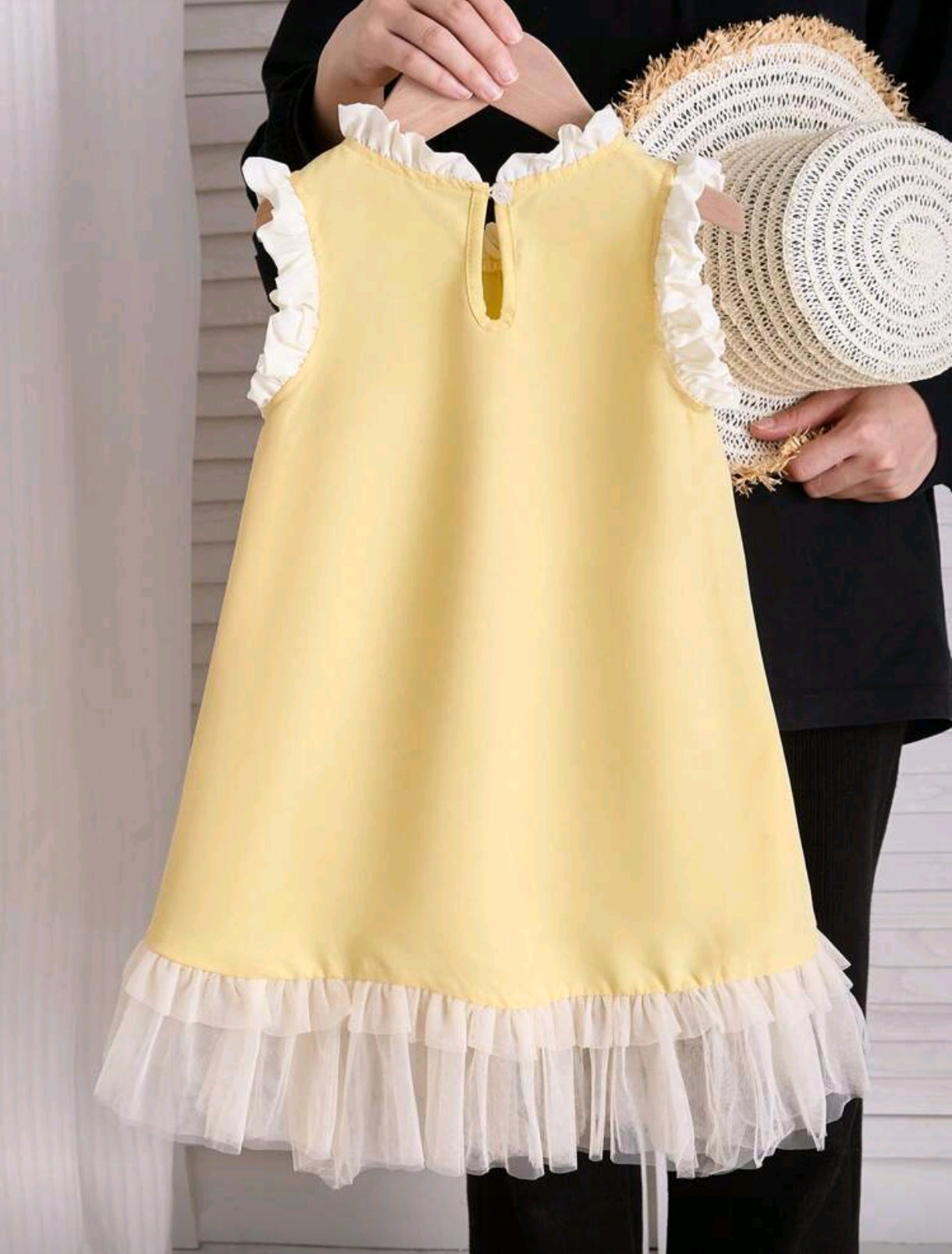 Vestido elegante con detelles en moños