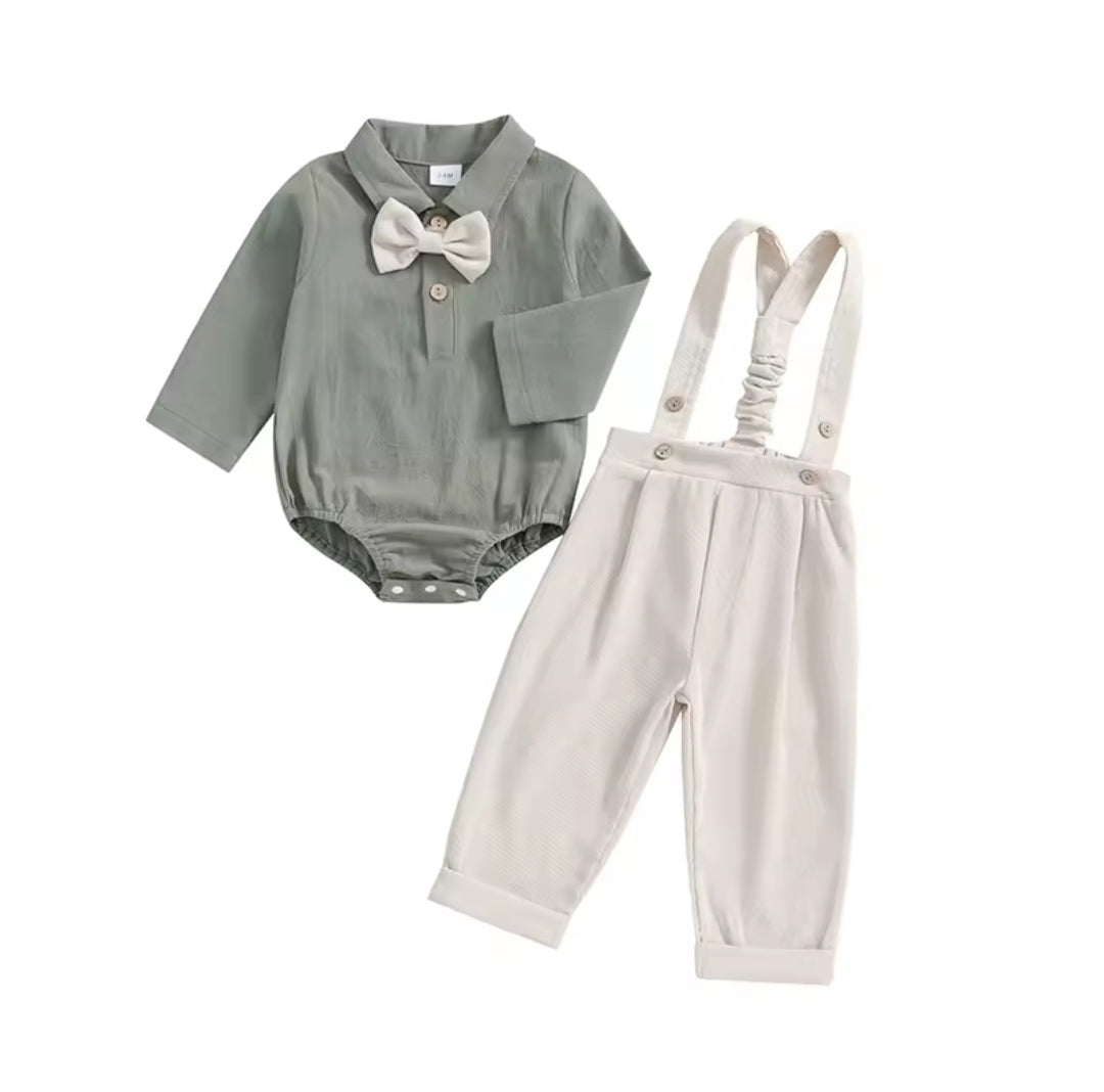 Body camisa+ moño+ pantalón de corderoy con tirantes