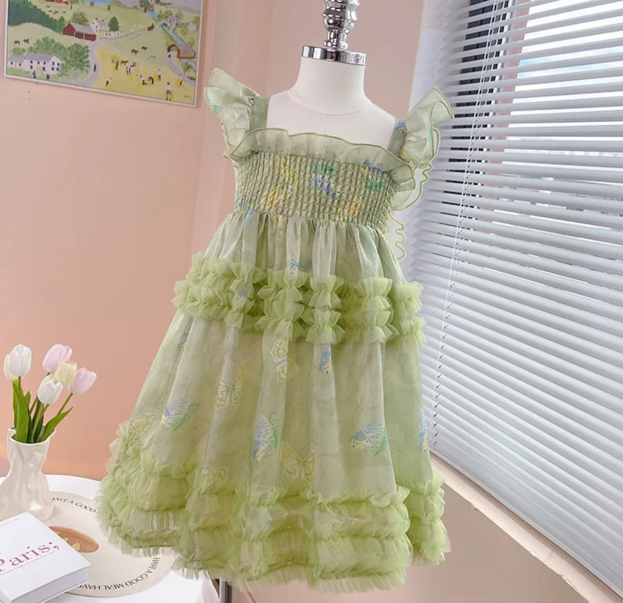Vestido tul con alitas