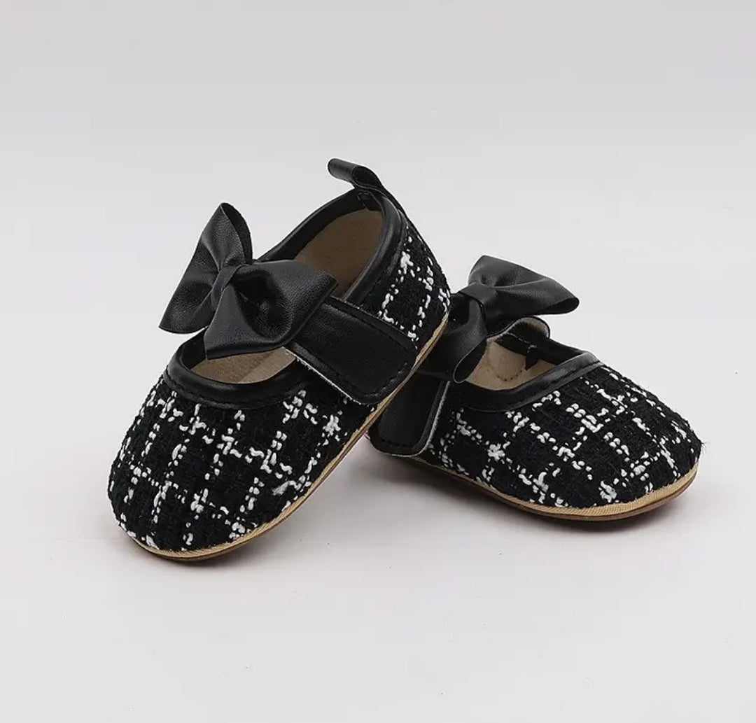 Acc. Zapatito para bebé suela engomada