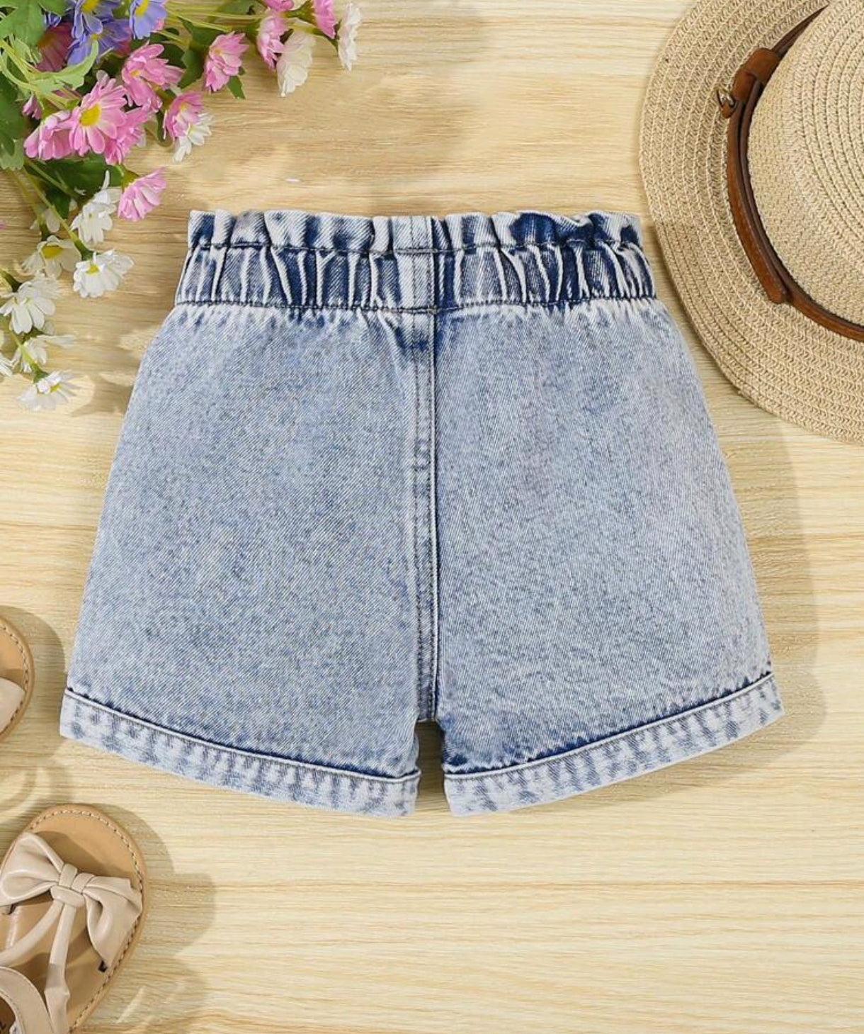 Short de jeans bebe, con bordados