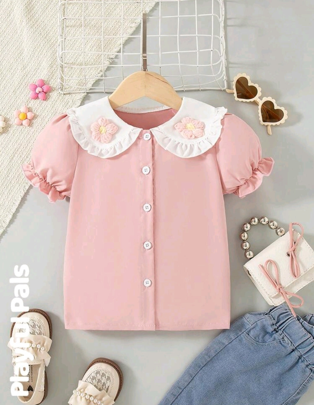 Camisa con detalles en flores