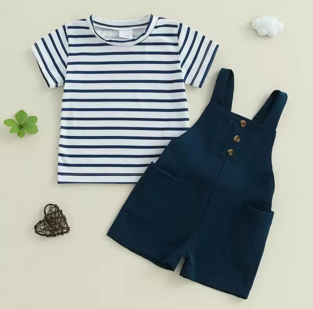 Remera a rayas + jardinera