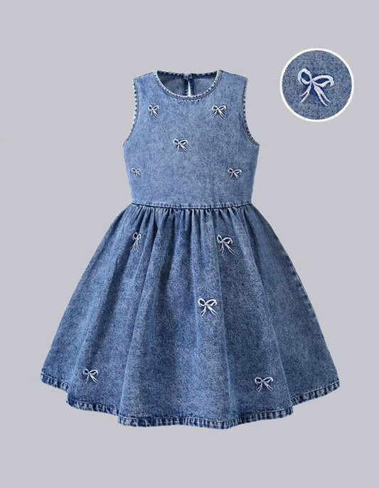 Vestido De jeans sin mangas con bordados