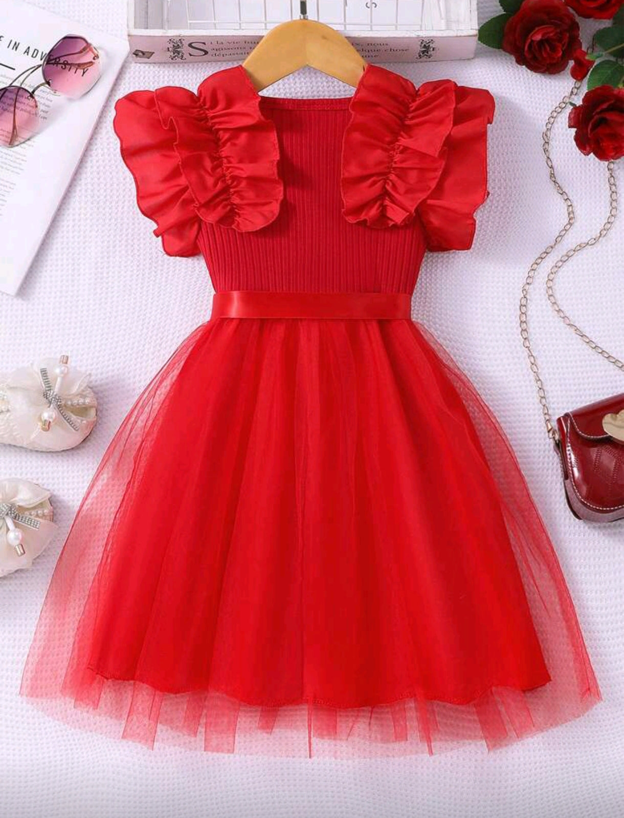 Vestido rojo con tul y cinto