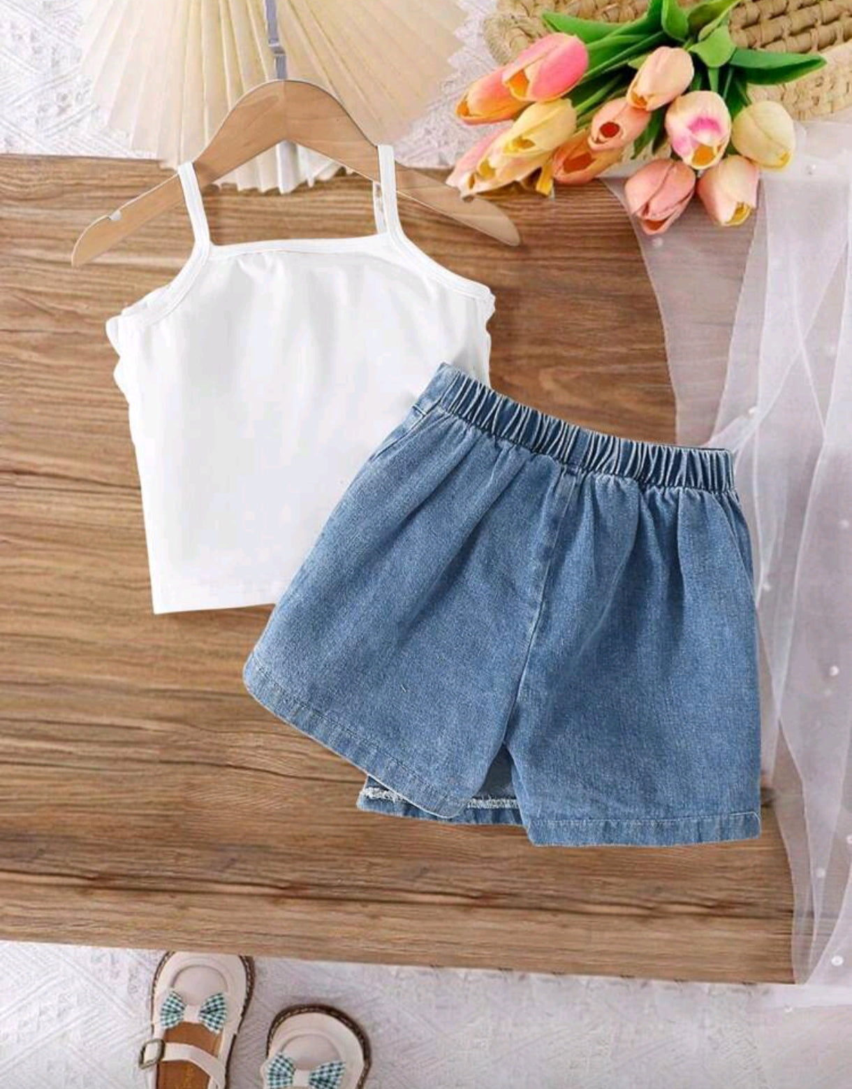 Blusa de tiritas + short pollera con bordados