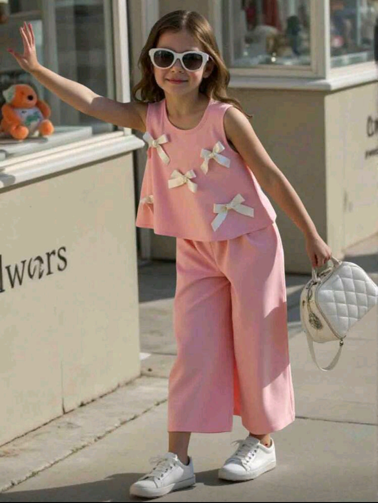 Blusa con moños + pantalón