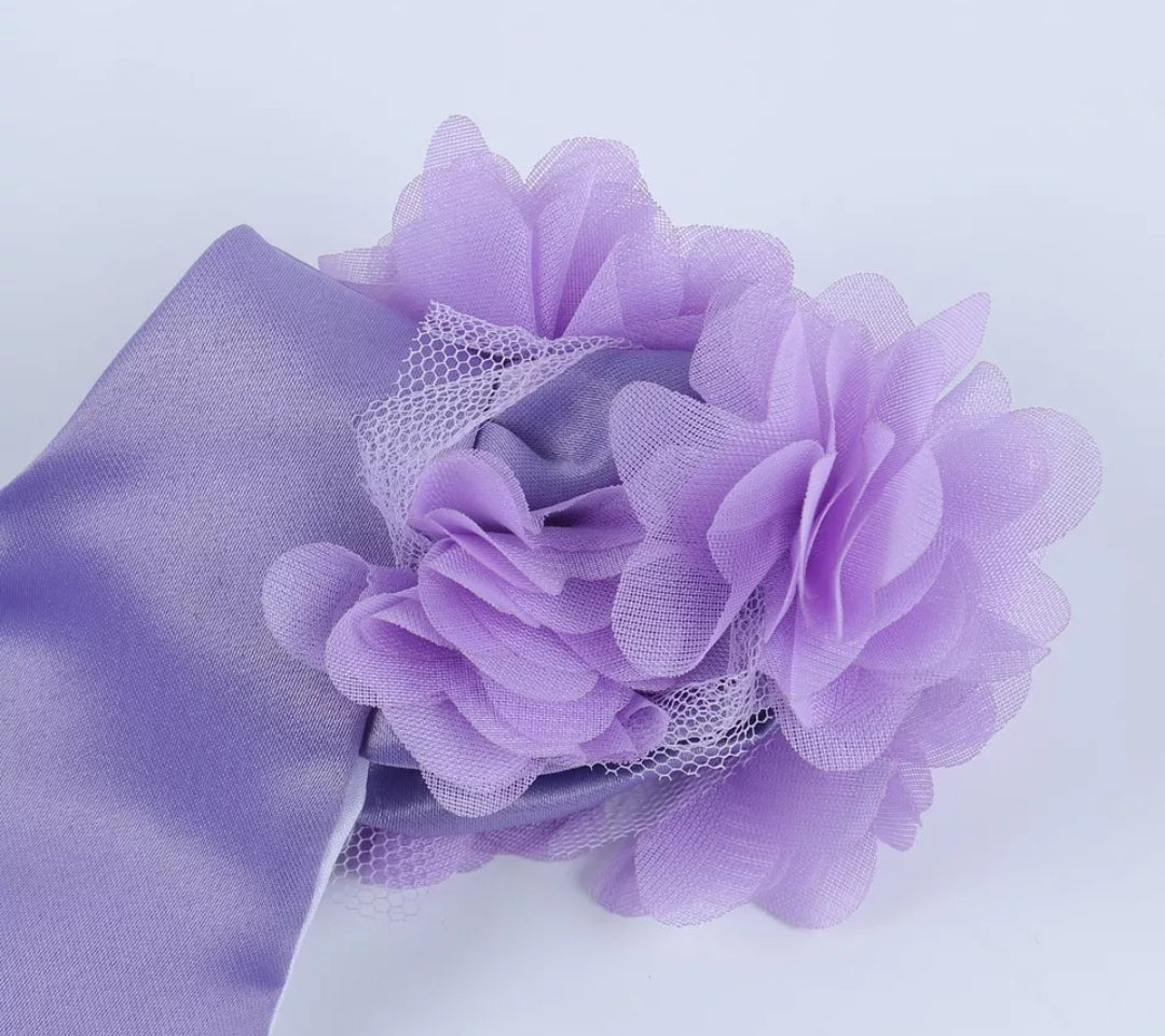 Vestido elegante de tul y detalles en perlitas