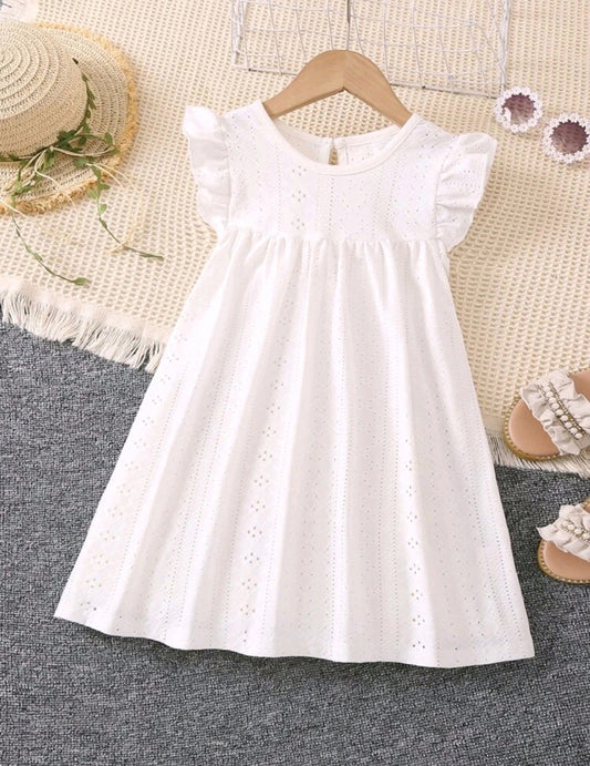 Vestido blanco con huecos
