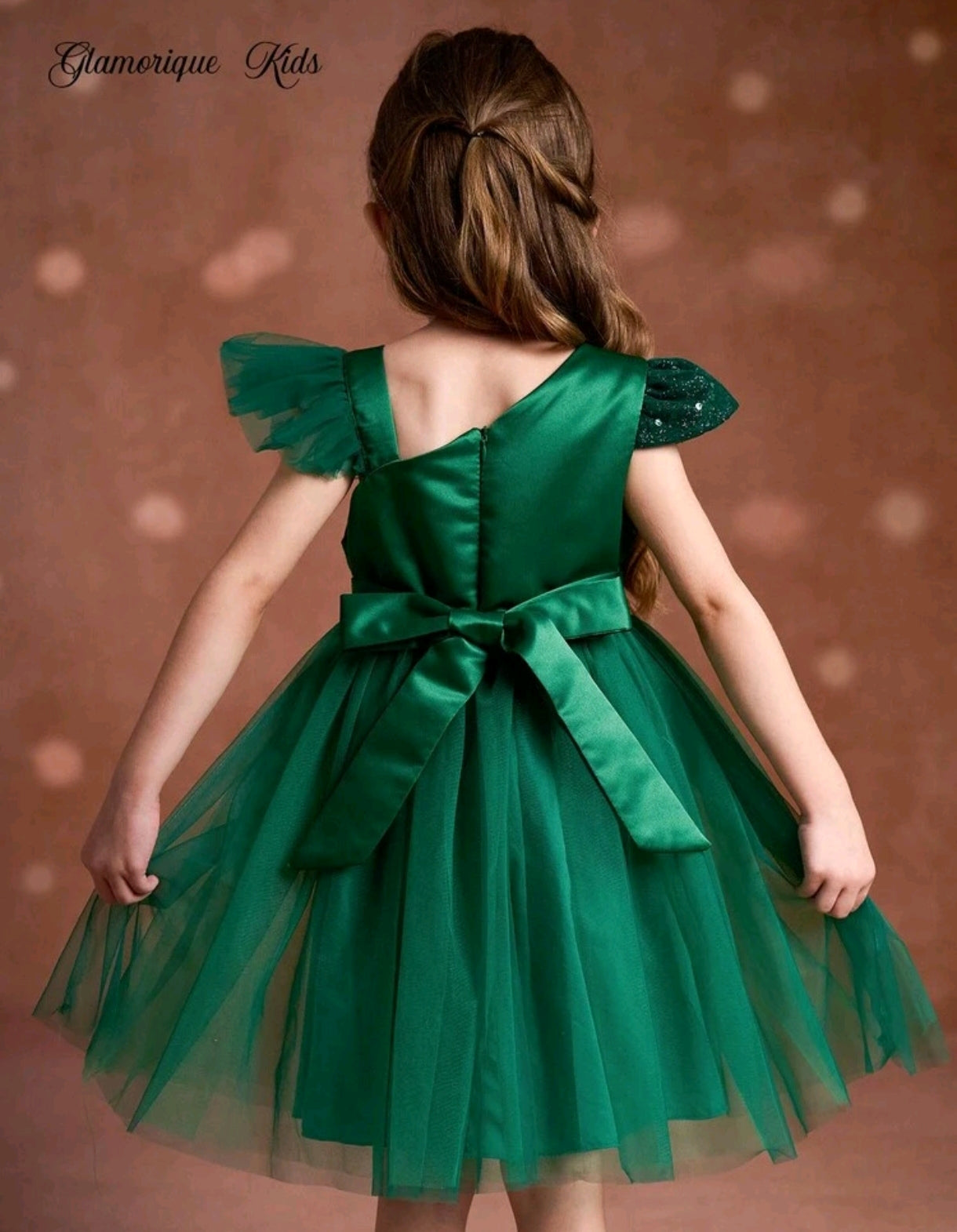 Vestido Elegante Verde con lentejuelas y tul