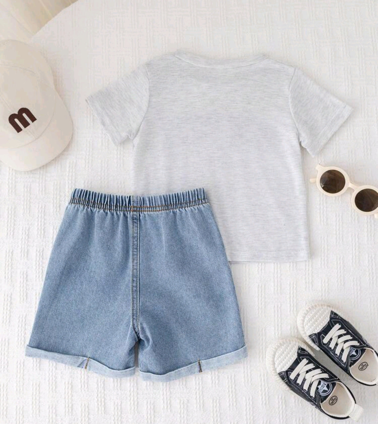 Remera con estampa+ short de jeans