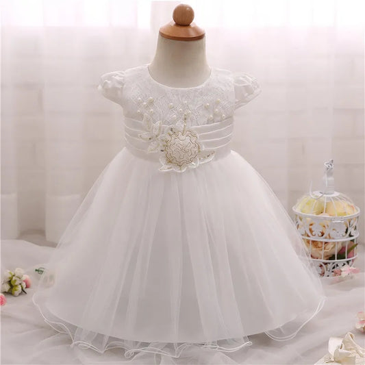 Vestido blanco con detalles en perlitas