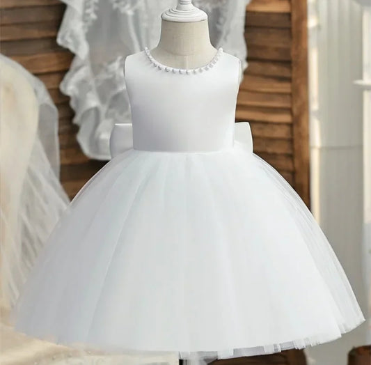 Vestido blanco con perlitas