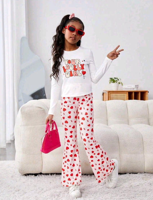 Mangas largas + Pantalón acampanado con estampa