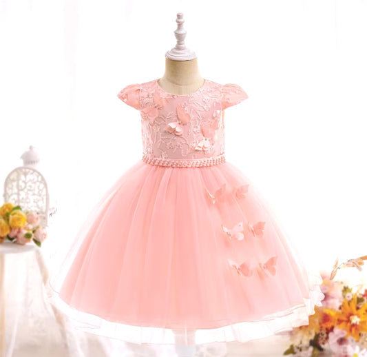 Vestido elegante con detalles de mariposas