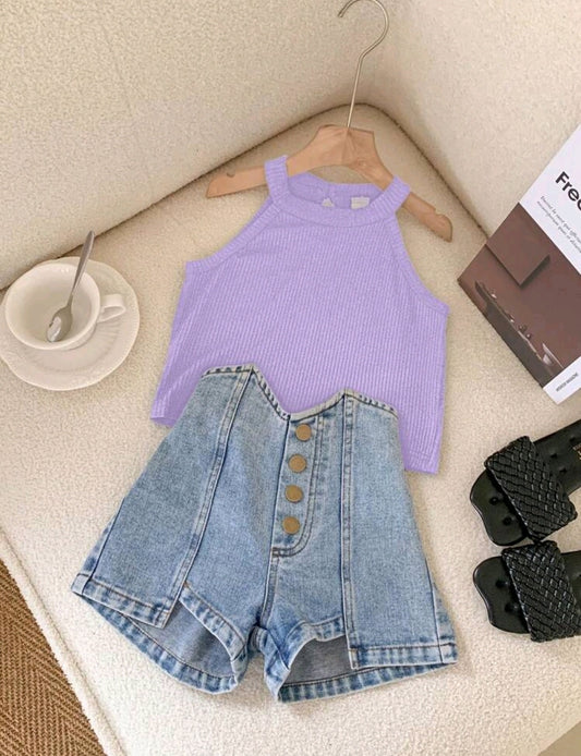 Blusa sin mangas + short de jeans