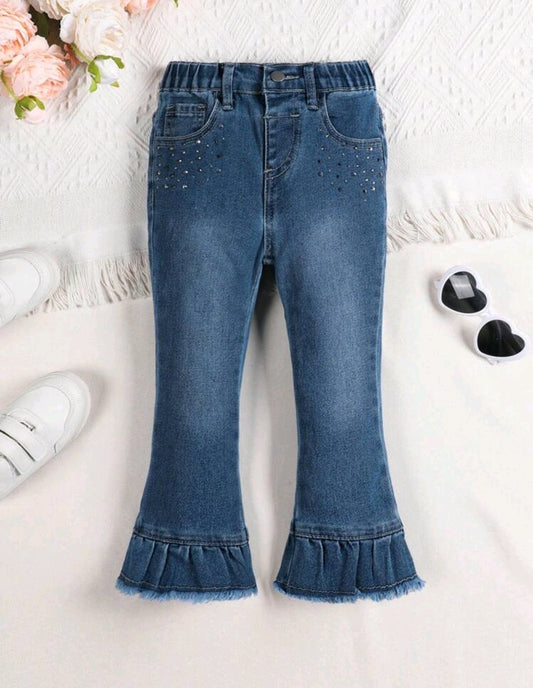 Pantalón de jeans con detalles en brillos