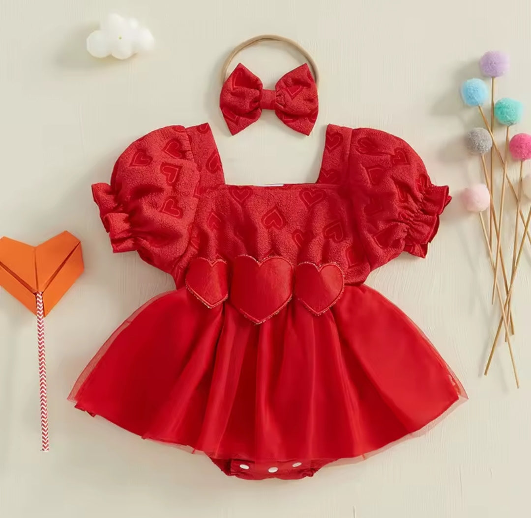 Body vestido con detalles en corazón