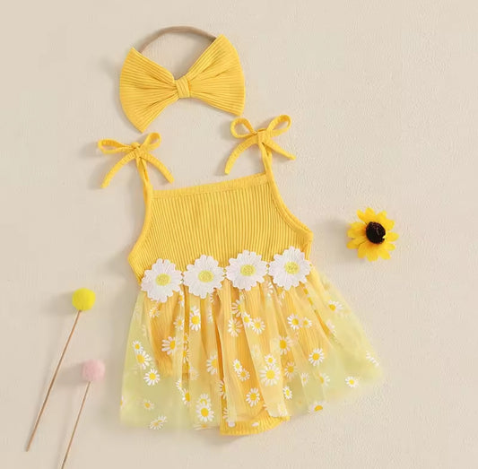 Body vestido con diseño de margaritas