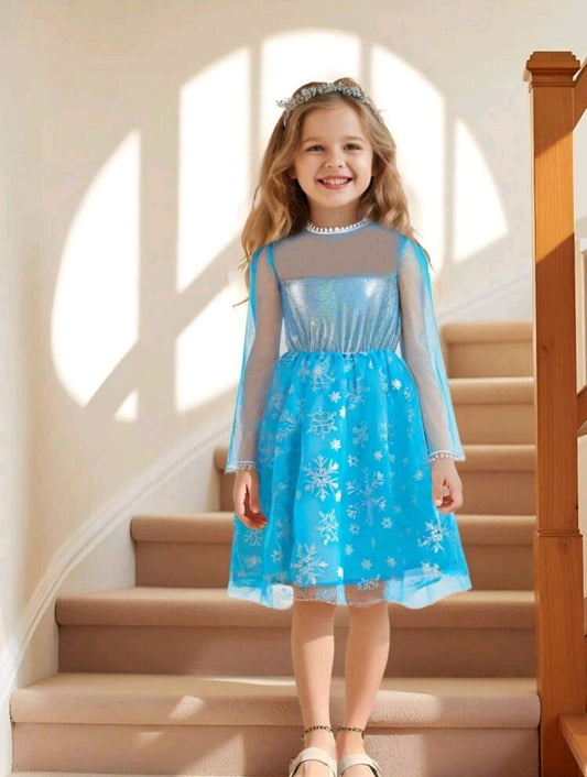 Vestido con diseño de copos de nieve