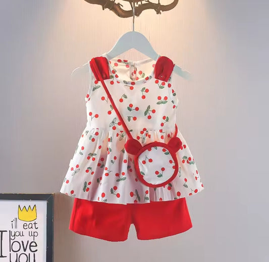 Blusa con diseño de cereza + short+ bolsito
