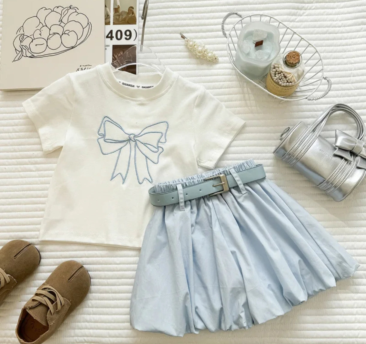 Remera con bordados+ Short globo + cinto